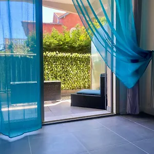 Studio Jardin Fleuris Parking Apartment